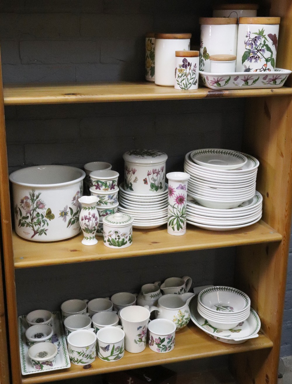 A large collection of Portmeirion Botanic Garden pattern china, including a tea and dinner service, - Image 2 of 2