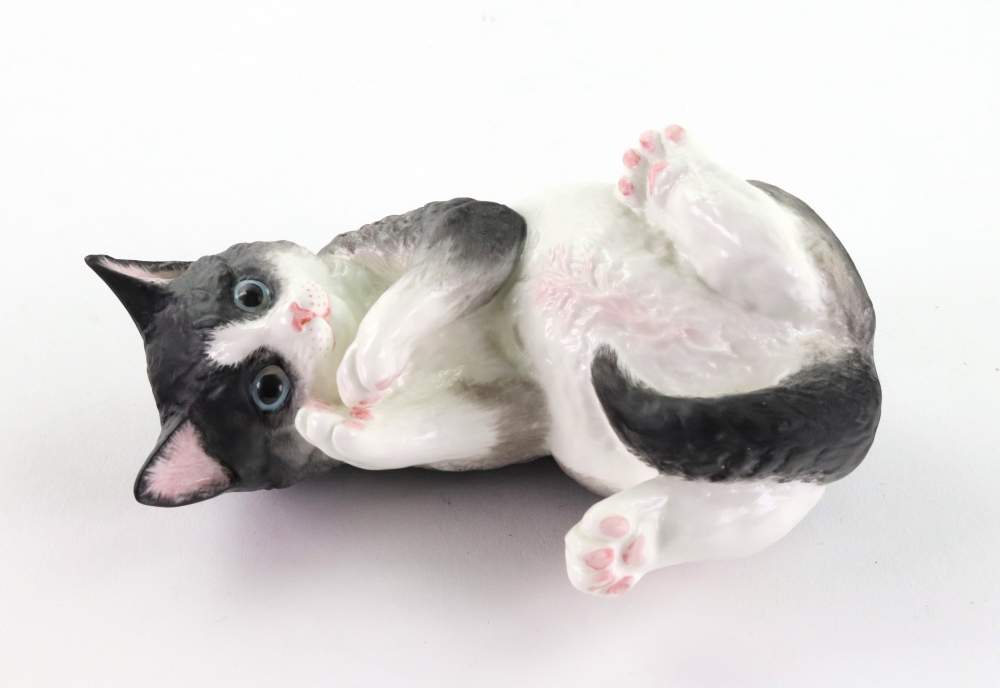 A Plichta pottery figure of a cat, 9cm high, - Image 7 of 15