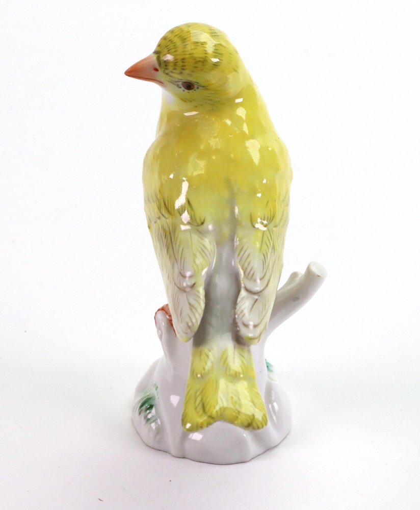 A Meissen model of a yellow bunting, 20th century, modelled perched on a tree stump, - Image 4 of 5