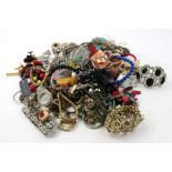 A quantity of costume jewellery, (qty).