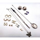 A group of mostly gold and silver jewellery,