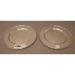 A pair of foreign circular dishes, presentation inscribed, detailed 900, diameter 18cm,