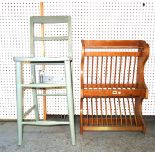A 20th century pine hanging plate rack together with a grey painted bar stool.
