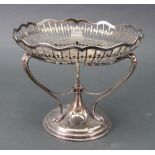 An Edwardian silver fruit stand, Thomas