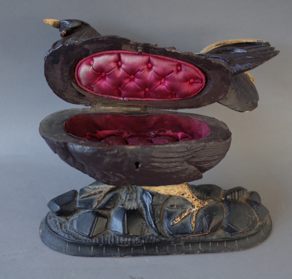 A Black Forest carved wooden novelty 'Chicken' jewellery casket, late 19th century, - Image 2 of 2