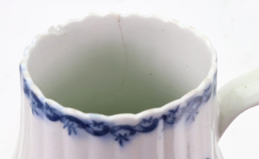 A Worcester blue and white ovoid tea canister and cover, circa 1770, - Image 8 of 12