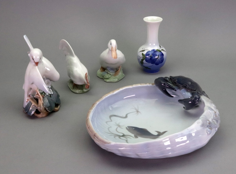 Five pieces of Royal Copenhagen porcelain, crab dish 2465, 23cm wide, lovebirds 402, cockerel 1127,