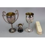 An Edwardian electroplate trophy,