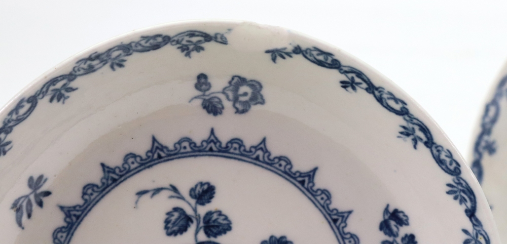 A Worcester blue and white ovoid tea canister and cover, circa 1770, - Image 5 of 12