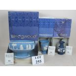 Three pieces of good quality 20th century Wedgwood blue Jasperware,