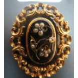 15ct gold oval morning brooch with seed pearls (one missing) and a lock of hair verso est: