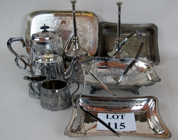 A quantity of plated items to include 2