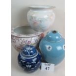 Early 20th century Chinese blue and white ginger jar and cover,