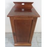 A C1900 mahogany bedside cupboard in clean condition est: £30-£50