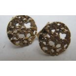 A pair of 9ct gold circular openwork cuf