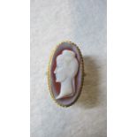 A 9ct gold cameo ring, size M,