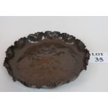 Japanese bronze bowl decorated with a cr