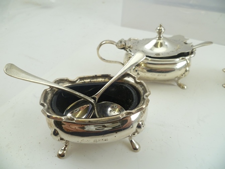 ADIE BROTHERS LTD. TWO SETS OF GEORGIAN DESIGN SILVER TABLE CONDIMENTS, each consisting of a - Image 4 of 4