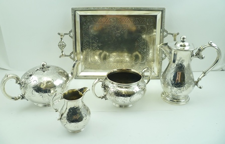 EDWARD & JOHN BARNARD A MID 19TH CENTURY THREE PIECE SILVER TEA SERVICE, the teapot having a melon