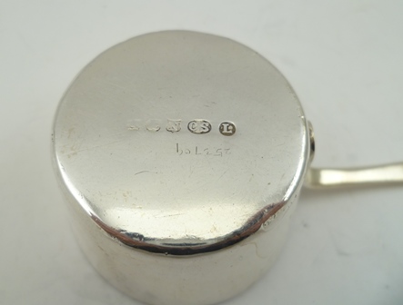 A SILVER PLATED COCKTAIL ACCESSORY in the form of Golf Club bottle opener, corkscrew and stirrer, - Image 2 of 2