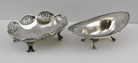 TWO OVAL PIERCED BON-BON DISHES, one of elliptical form, Edinburgh 1895, combined weight 126g