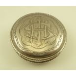 WILLIAM EGAN & SONS AN EARLY 20TH CENTURY IRISH SILVER HOLY COMMUNION PYX and cover (host box),