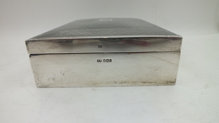 VINERS A MID-20TH CENTURY SILVER CIGARETTE BOX, having engine turned hinged cover, monogrammed 'AD', - Image 3 of 3