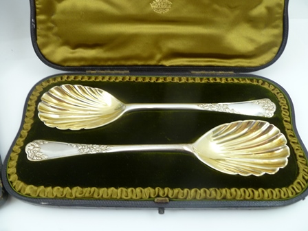 JOSIAH WILLIAMS & CO. A PAIR OF LATE VICTORIAN FRUIT SERVING SPOONS, each with leaf cast handle - Image 2 of 5