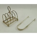 AN EDWARDIAN SILVER TOAST RACK, London 1904, 96g together with a PAIR OF GEORGIAN SILVER SUGAR