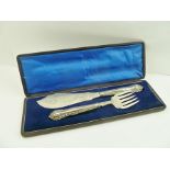 HARRISON FISHER & CO. A SET OF SILVER FISH SERVERS, Sheffield 1912, cased