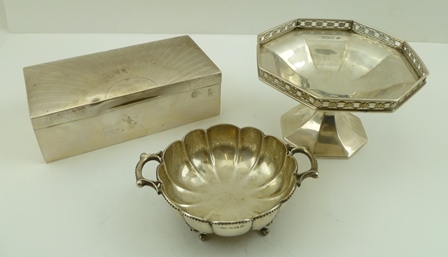 THREE ITEMS OF HALLMARKED SILVER, includes a Goldsmiths and Silversmiths of London octagonal tazza