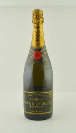 MOET ET CHANDON 1986 Brut Imperial Champagne, 1 bottle