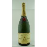 MOET ET CHANDON NV Champagne, 1 x 150cl bottle