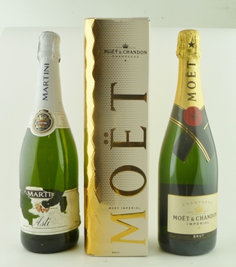 MOET NV Champagne, 1 bottle, boxed MARTINI NV Sparkling, 1 bottle (2)