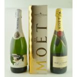 MOET NV Champagne, 1 bottle, boxed MARTINI NV Sparkling, 1 bottle (2)