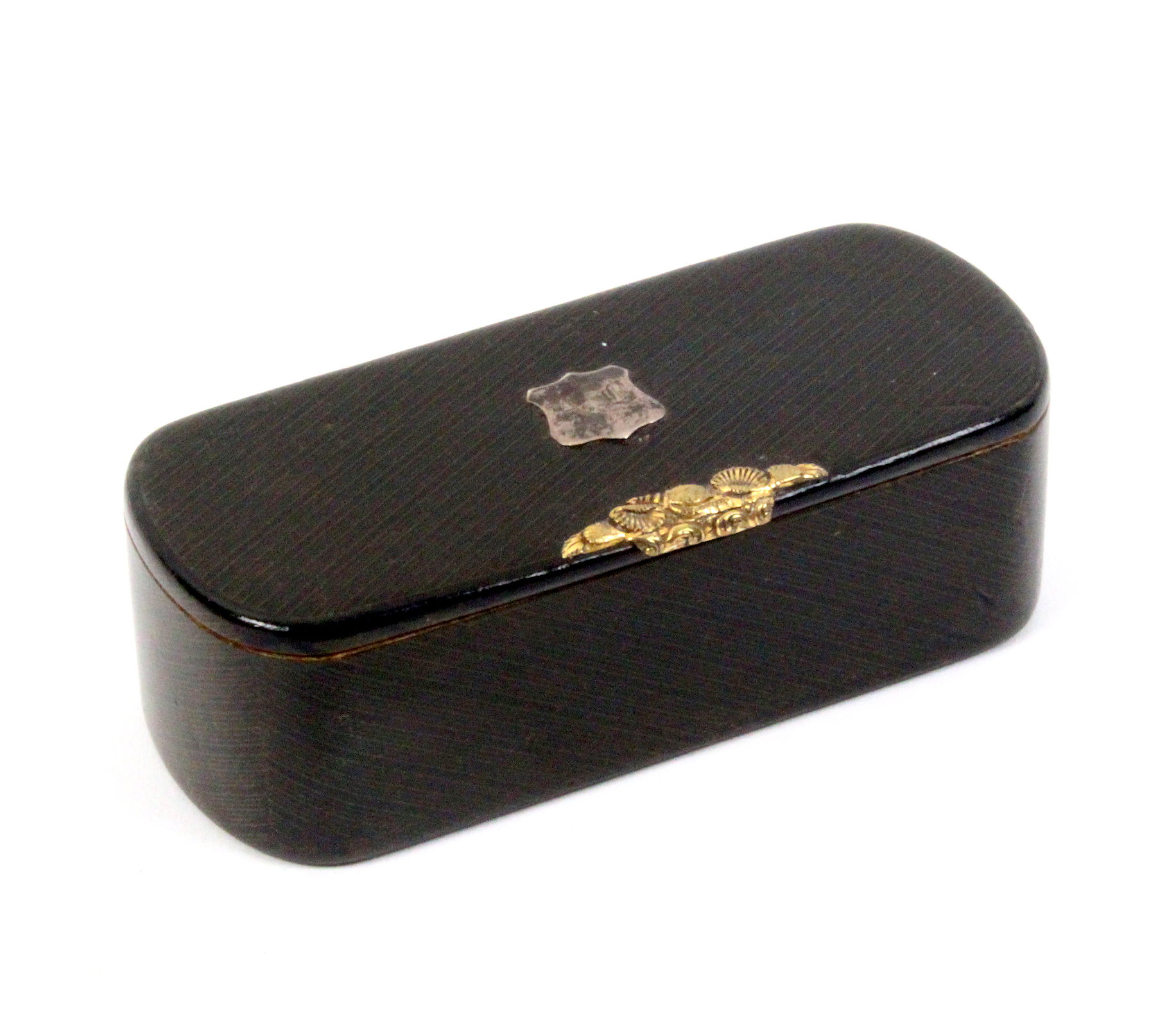 A Scottish green ground line decorated snuff box of rounded end rectangular form, lid with white