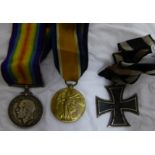 A pair of World War I Medals to Pnr P W Veale, Royal Engineers, no. 259165, and a World War I Iron