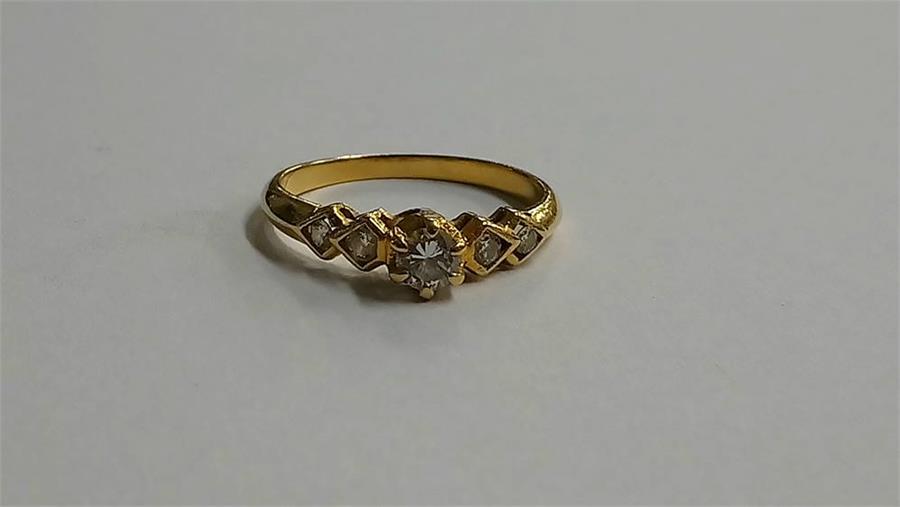 18ct diamond ring - Image 3 of 3