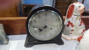 Bakelite mantle clock