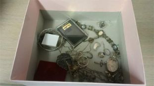 Various silver jewellery