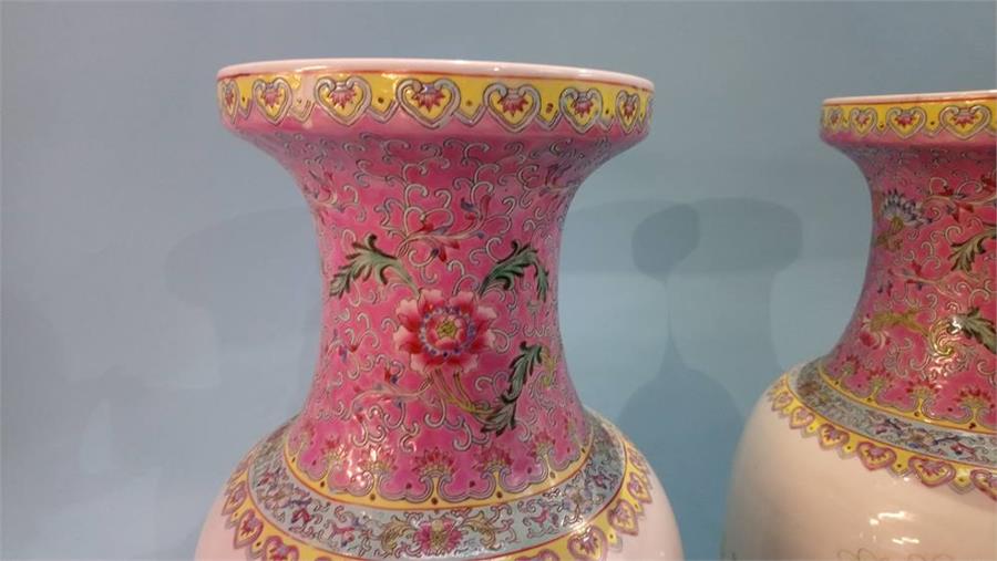 Pair of large Oriental vases, decorated with birds, 62cm - Image 3 of 8