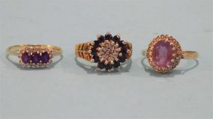 Three 9ct dress rings, 10.2 grams