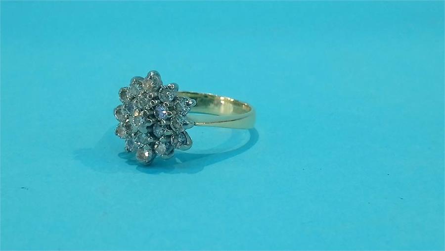 A 18ct diamond cluster ring