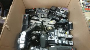 Quantity of various cameras in one box