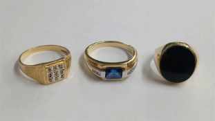 Three 9ct dress rings