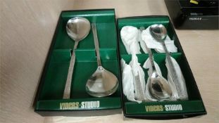 Viner's Studio cased spoons