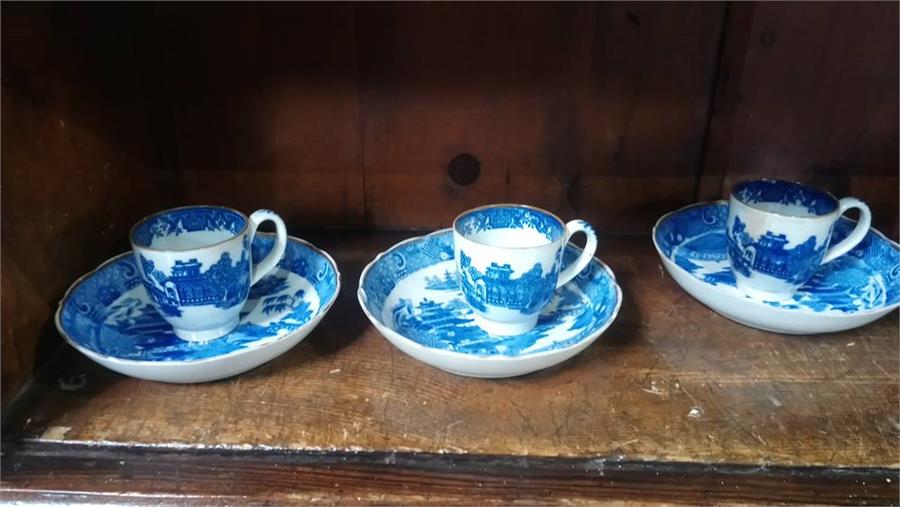 Collection of blue and white cups, saucers etc. - Image 2 of 3
