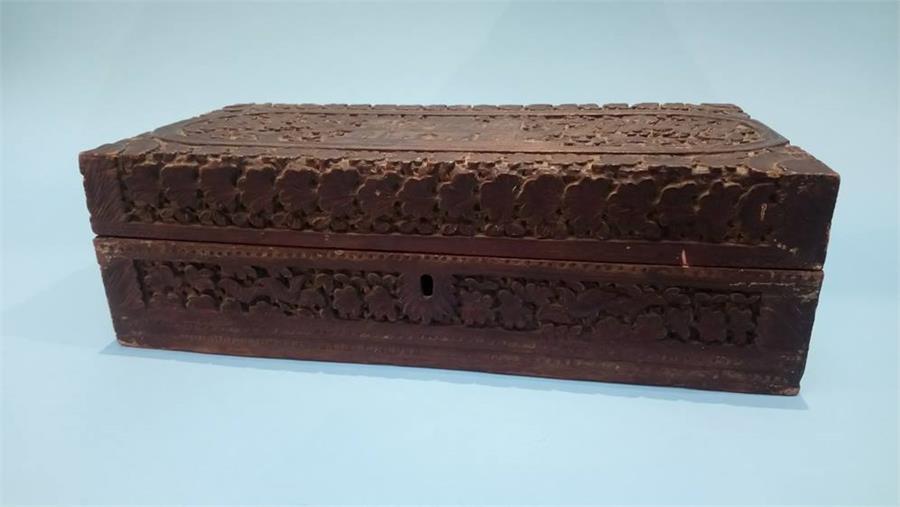 A carved wooden box, 30cm length - Image 5 of 5