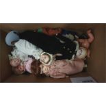 Quantity of dolls in one box