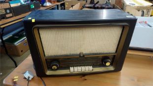 A Phillips radio